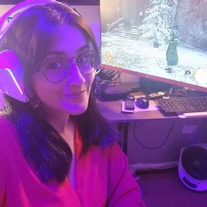 camila givenchy twitch